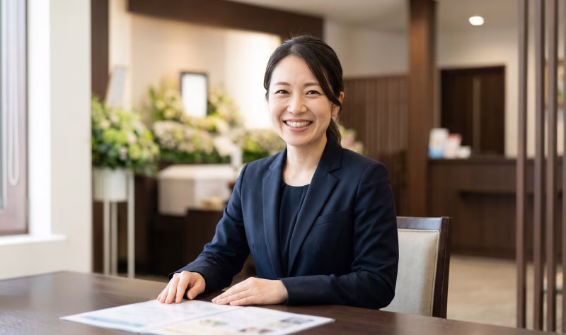 葬祭プランナーの女性